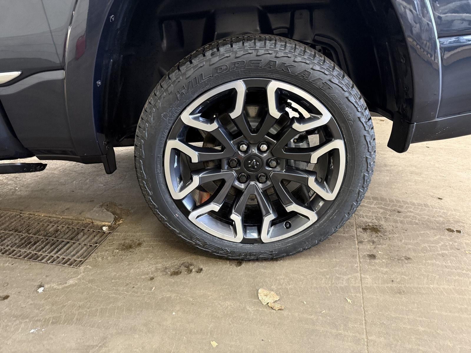 2026 RAM Ram 1500 RAM 1500 LIMITED CREW CAB 4X4 5'7' BOX