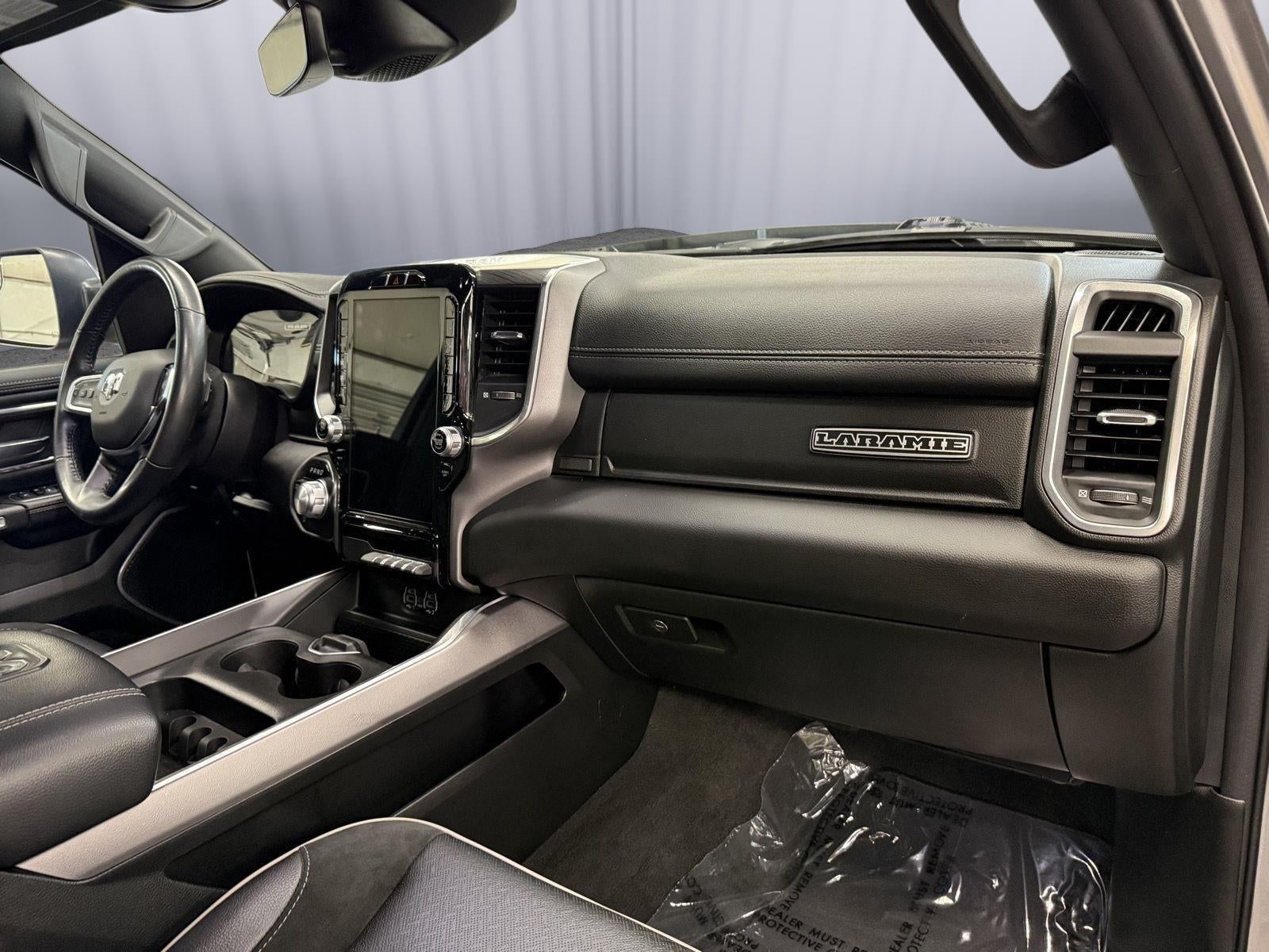 2023 RAM 1500 Laramie Crew Cab 4x4 5'7' Box