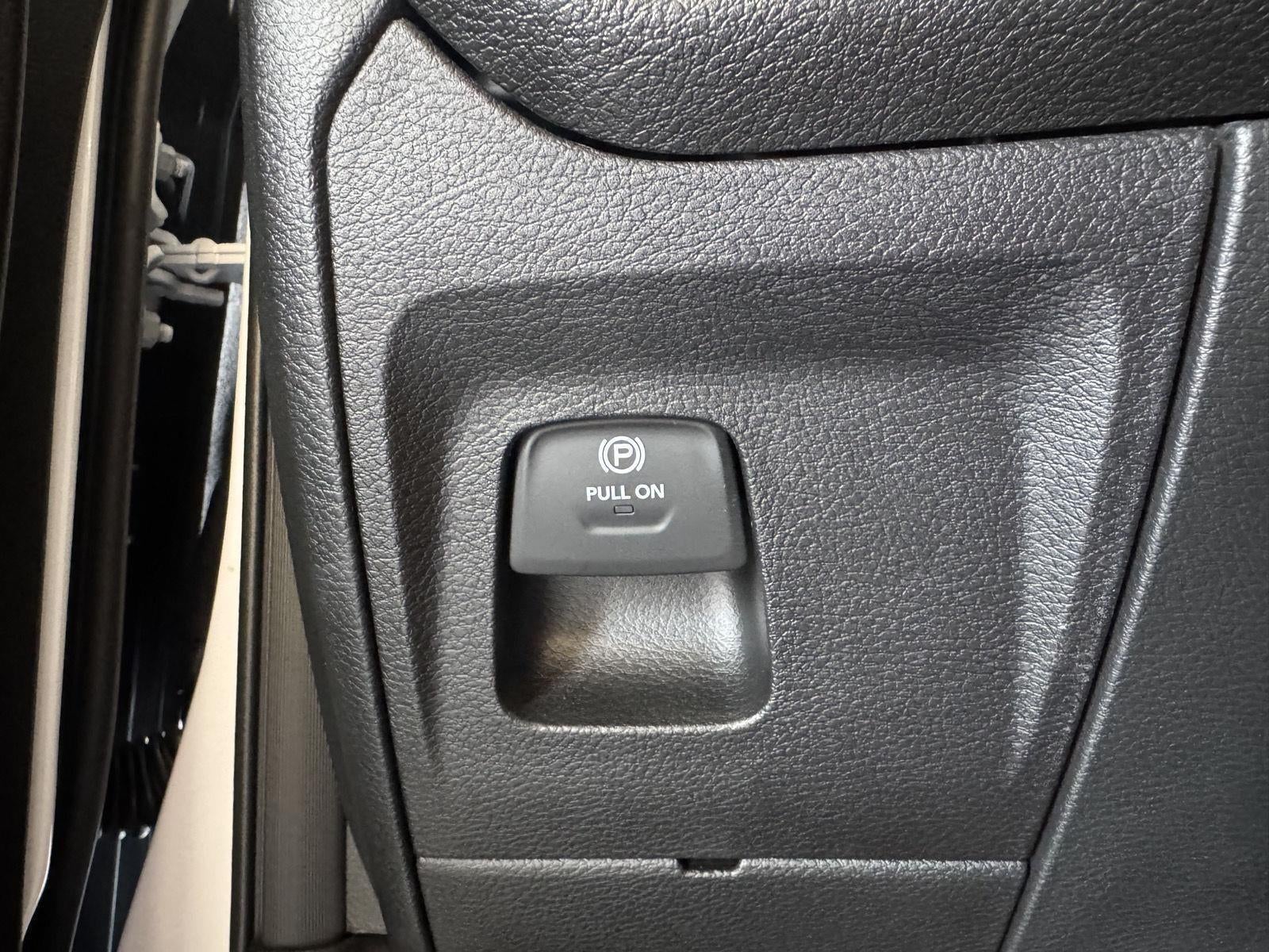 2026 RAM Ram 1500 RAM 1500 EXPRESS CREW CAB 4X4 6'4' BOX
