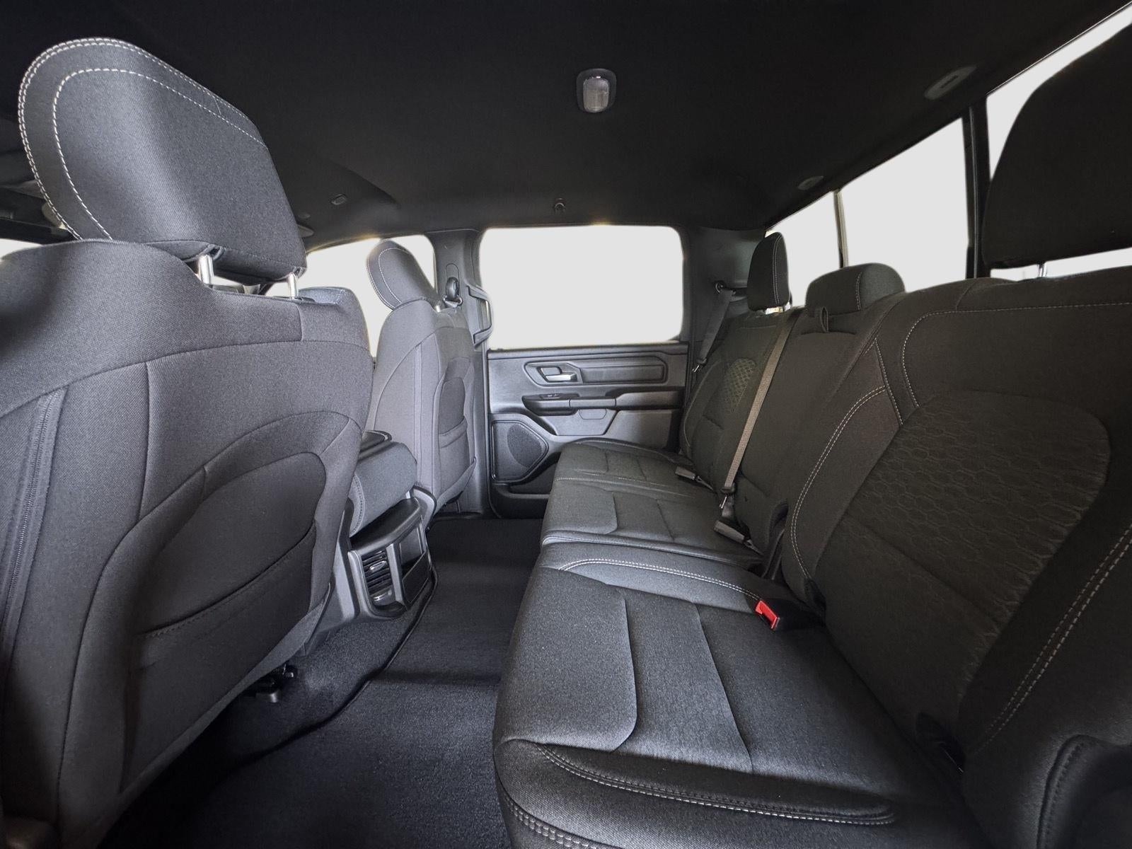 2026 RAM Ram 1500 RAM 1500 EXPRESS CREW CAB 4X4 6'4' BOX