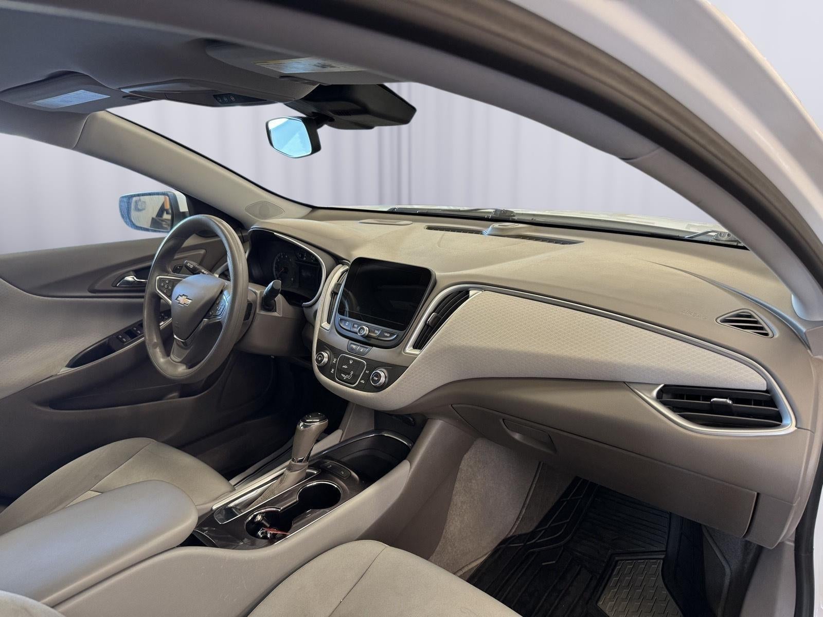 2020 Chevrolet Malibu FWD 1FL