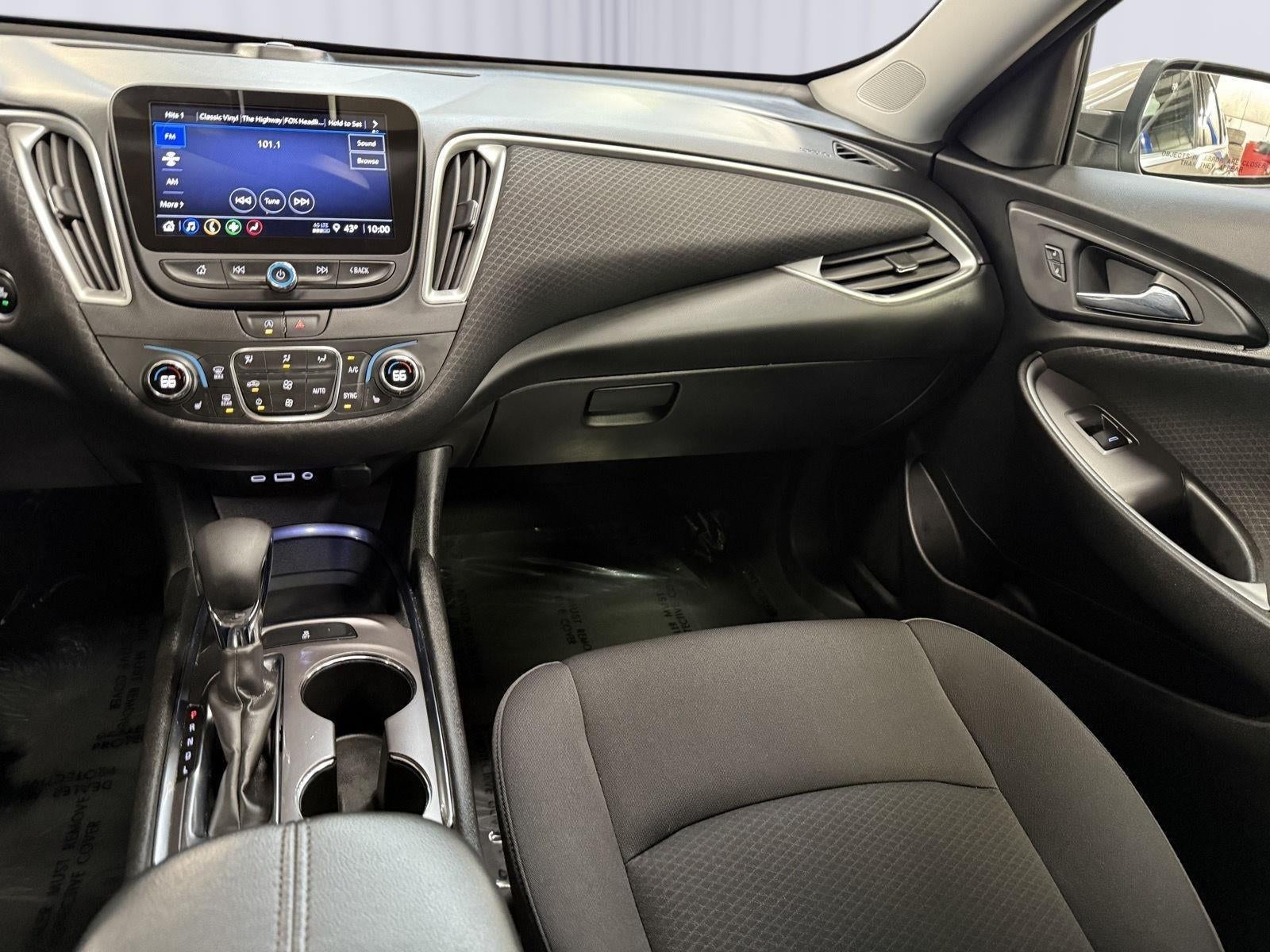 2022 Chevrolet Malibu FWD LT