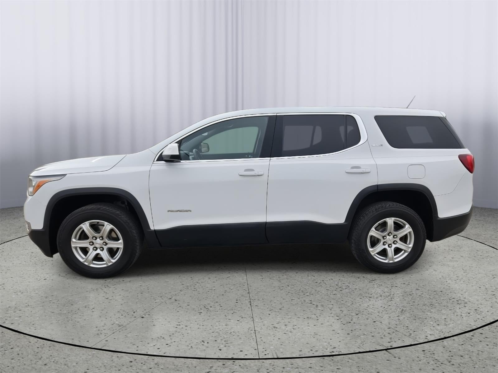 Used 2019 GMC Acadia SLE-1 with VIN 1GKKNKLA0KZ174163 for sale in Kansas City