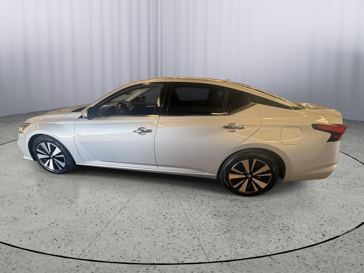 Used 2019 Nissan Altima SL with VIN 1N4BL4EV4KC175306 for sale in Kansas City