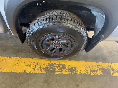 2025 Nissan Frontier Crew Cab PRO-4X 4x4