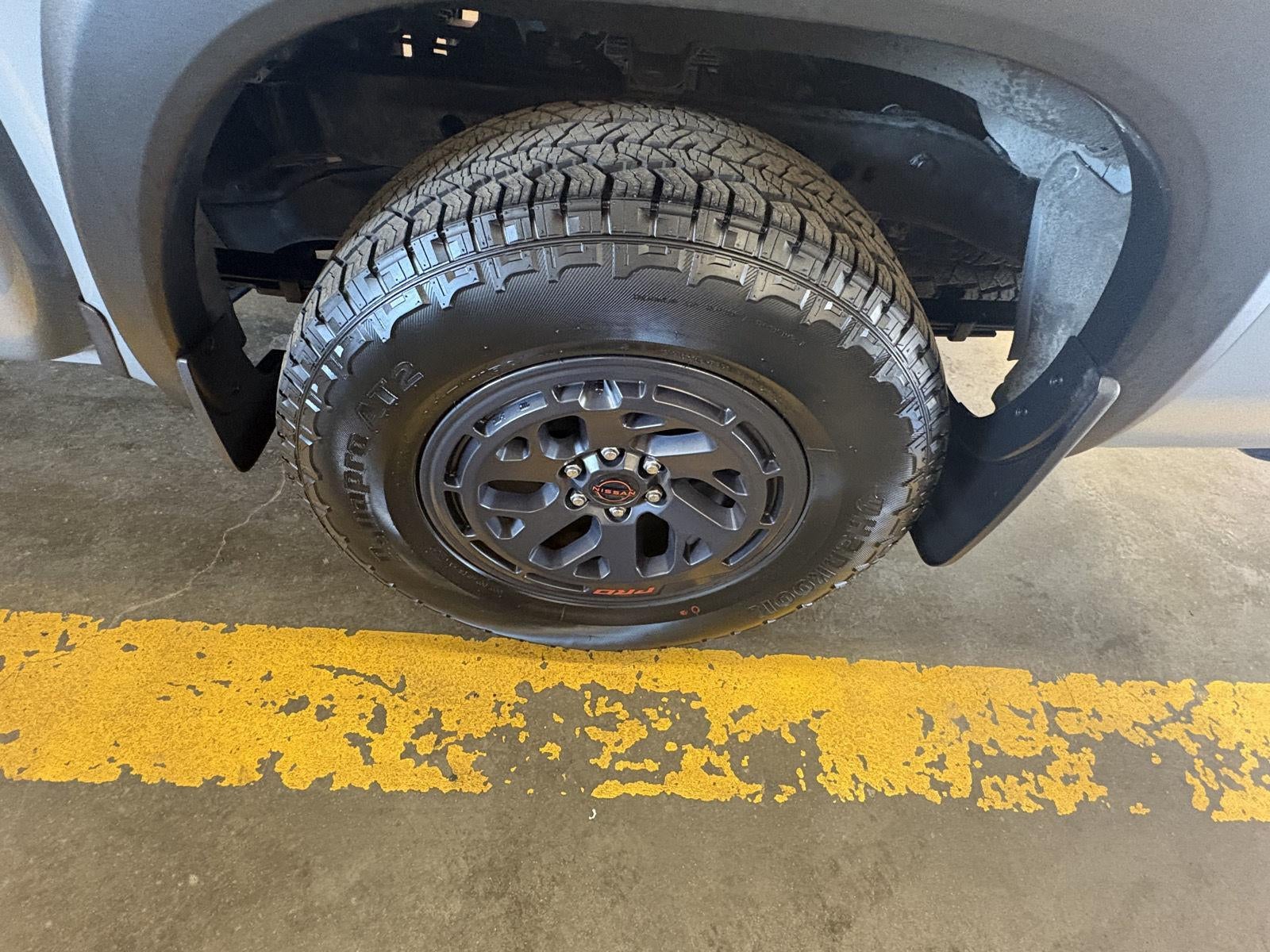 2025 Nissan Frontier Crew Cab PRO-4X 4x4