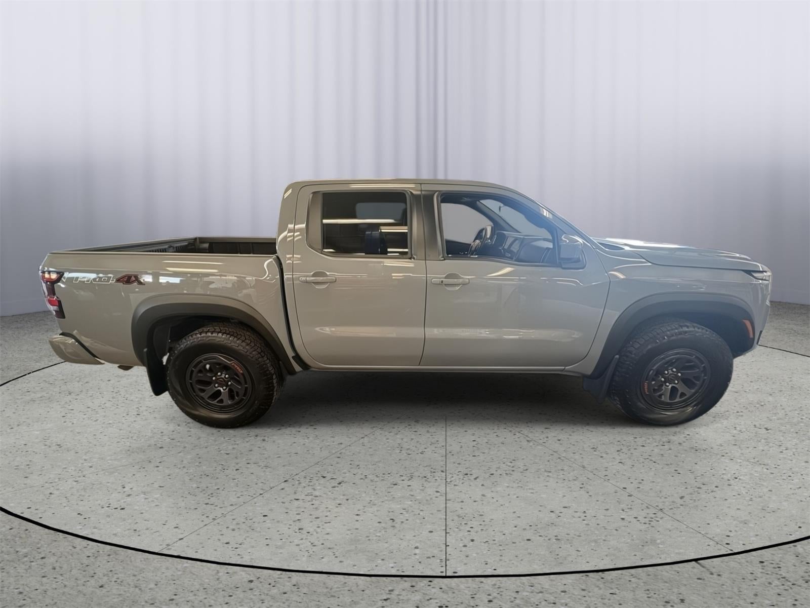 2025 Nissan Frontier Crew Cab PRO-4X 4x4