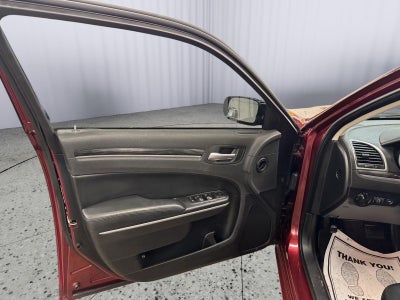 2019 Chrysler 300 Touring