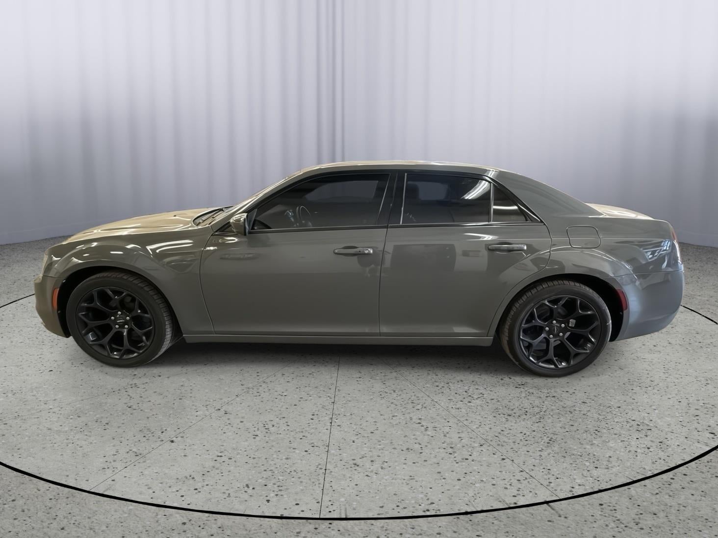 Used 2019 Chrysler 300 S with VIN 2C3CCABG0KH626655 for sale in Kansas City