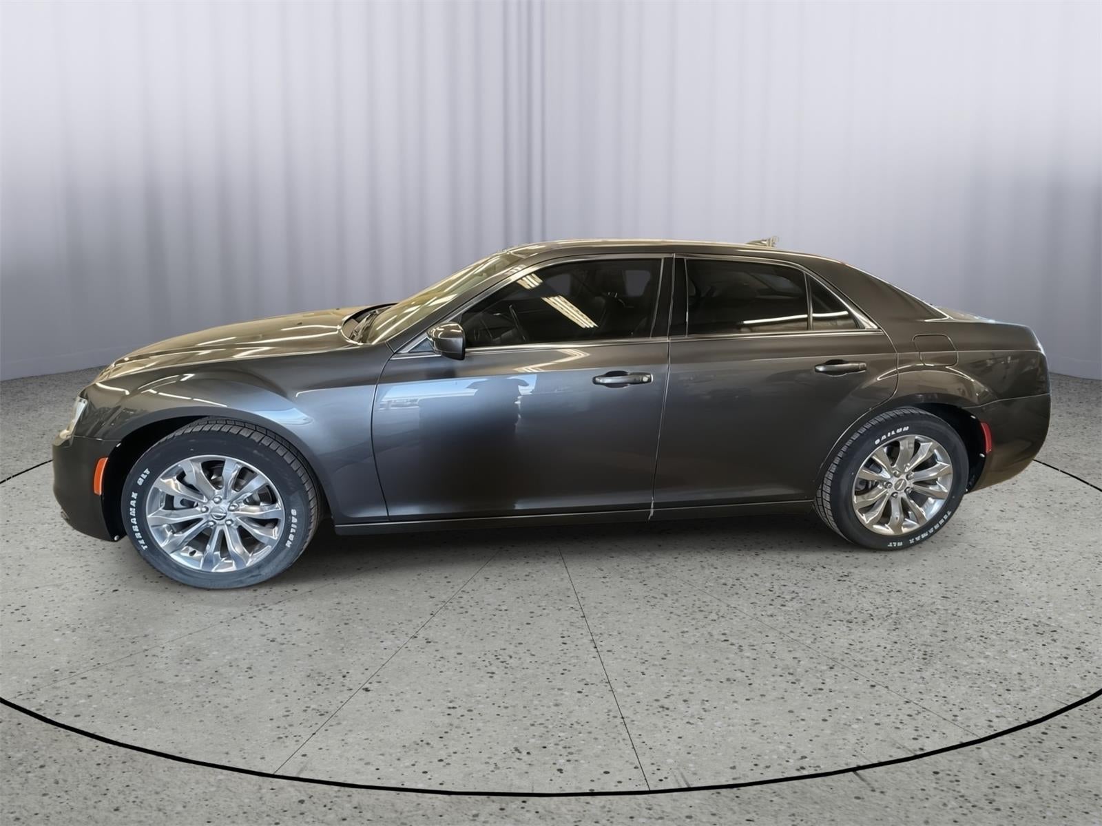 Used 2016 Chrysler 300 Limited with VIN 2C3CCARGXGH208701 for sale in Kansas City