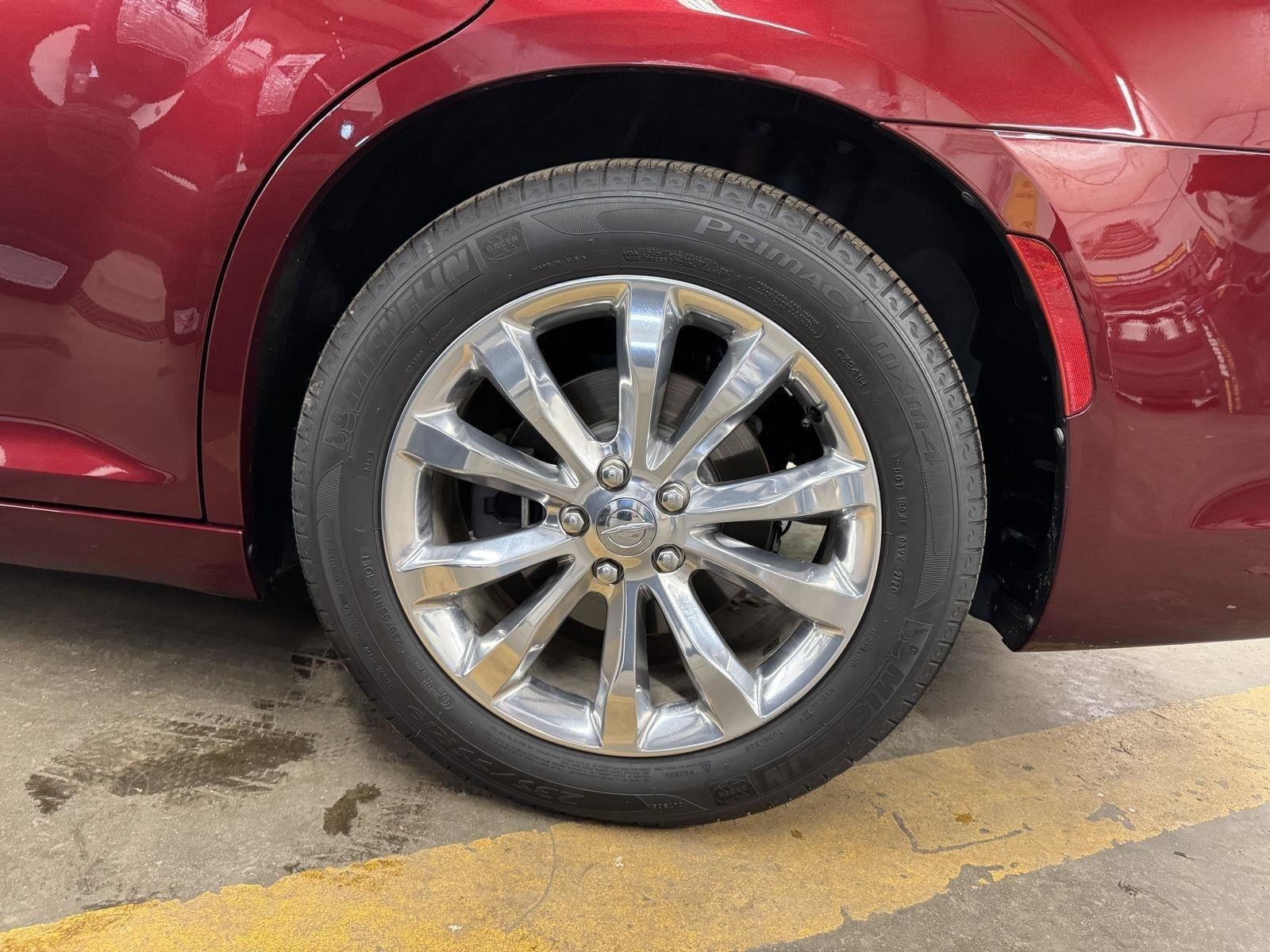 2016 Chrysler 300 Limited