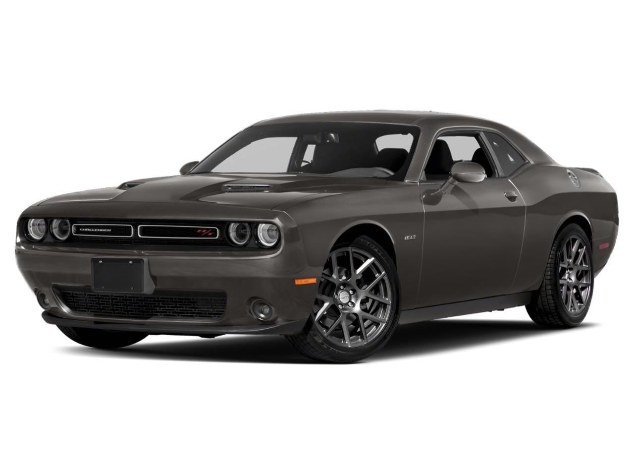 2015 Dodge Challenger SXT's photo