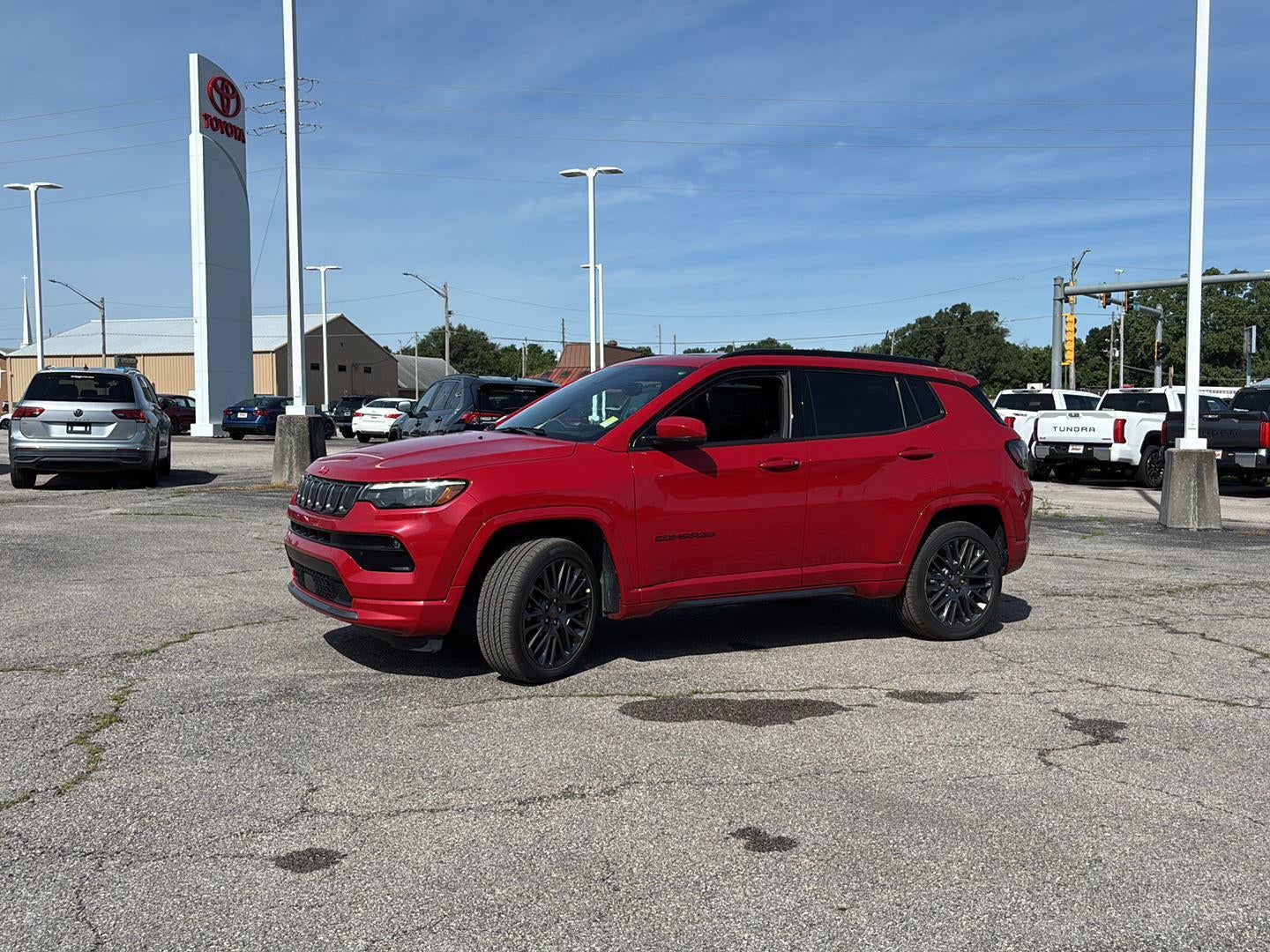 Used 2022 Jeep Compass (RED) Edition with VIN 3C4NJDCB5NT197846 for sale in Kansas City