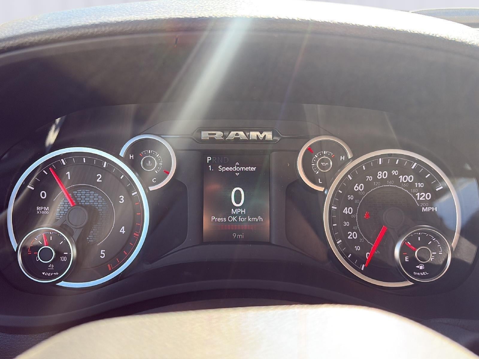 2025 RAM Ram 3500 RAM 3500 TRADESMAN CREW CAB 4X4 6'4' BOX