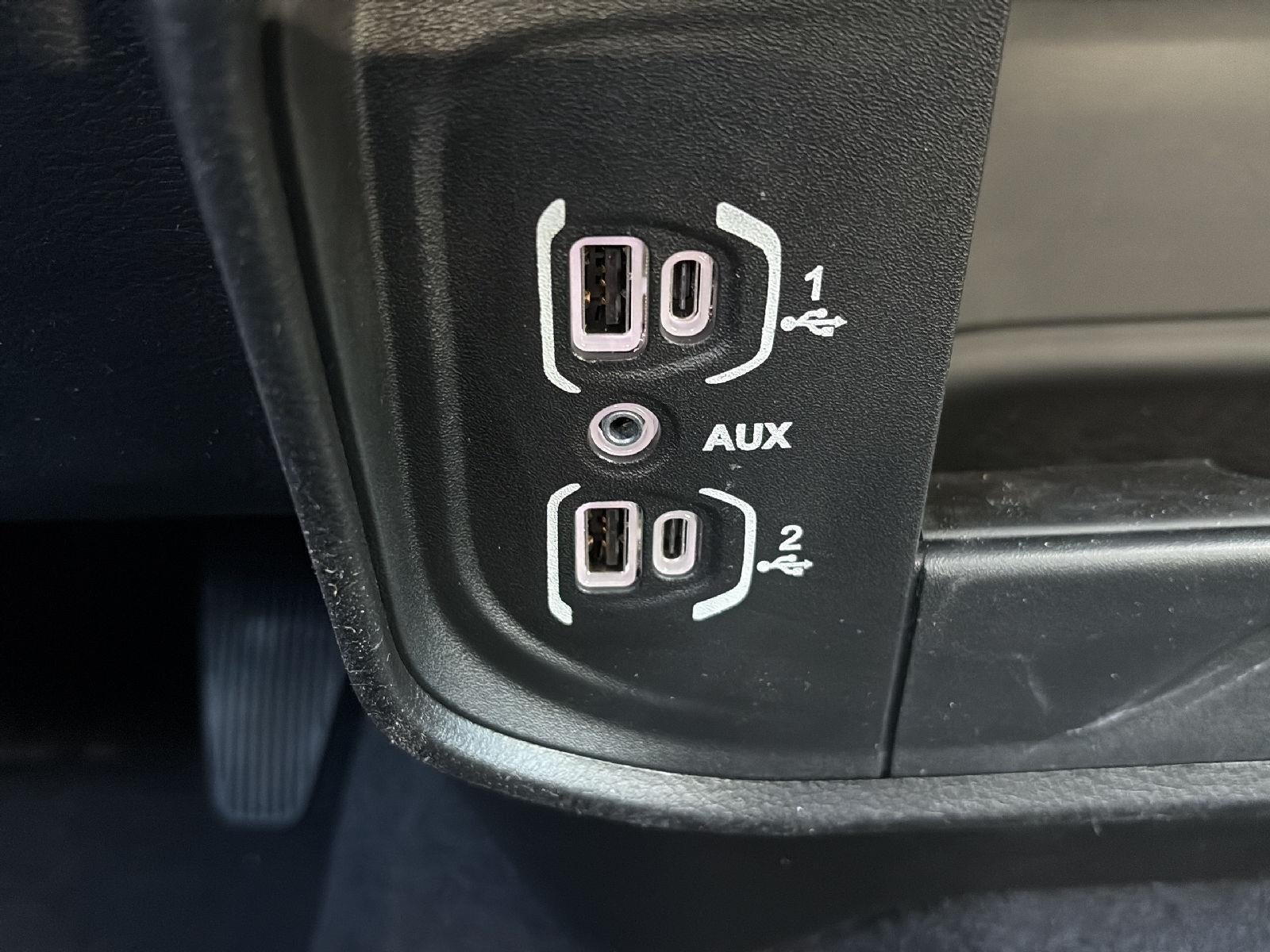 2025 RAM Ram 3500 RAM 3500 TRADESMAN CREW CAB 4X4 6'4' BOX