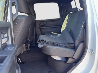 2025 RAM Ram 3500 RAM 3500 TRADESMAN CREW CAB 4X4 6'4' BOX