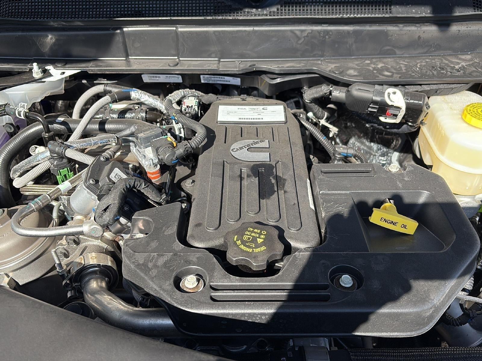 2025 RAM Ram 3500 RAM 3500 TRADESMAN CREW CAB 4X4 6'4' BOX