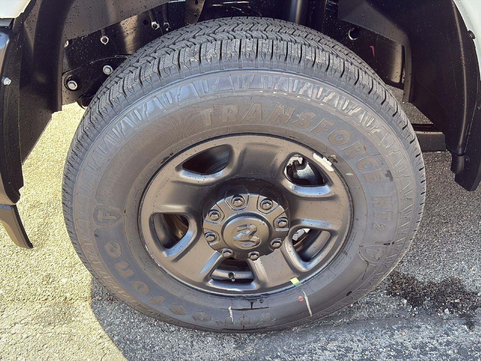 2025 RAM Ram 3500 RAM 3500 TRADESMAN CREW CAB 4X4 6'4' BOX