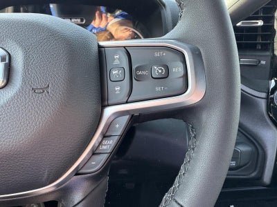 2026 RAM Ram 2500 RAM 2500 BLACK EXPRESS CREW CAB 4X4 6'4' BOX