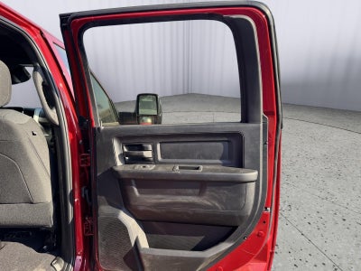 2026 RAM Ram 2500 RAM 2500 BLACK EXPRESS CREW CAB 4X4 6'4' BOX