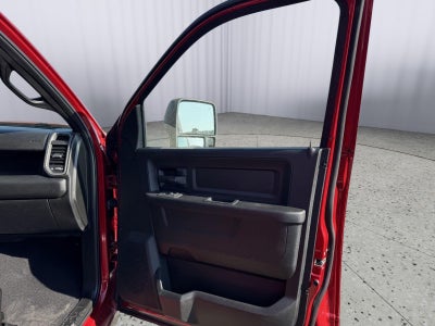 2026 RAM Ram 2500 RAM 2500 BLACK EXPRESS CREW CAB 4X4 6'4' BOX