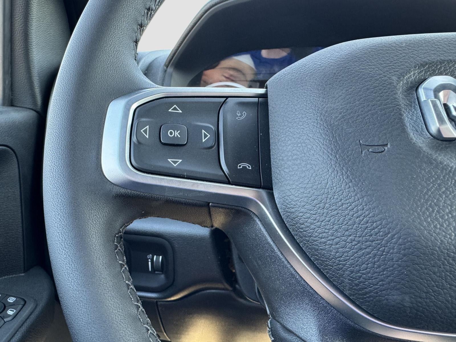 2026 RAM Ram 2500 RAM 2500 BLACK EXPRESS CREW CAB 4X4 6'4' BOX