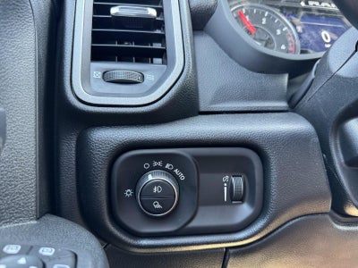 2026 RAM Ram 2500 RAM 2500 BLACK EXPRESS CREW CAB 4X4 6'4' BOX