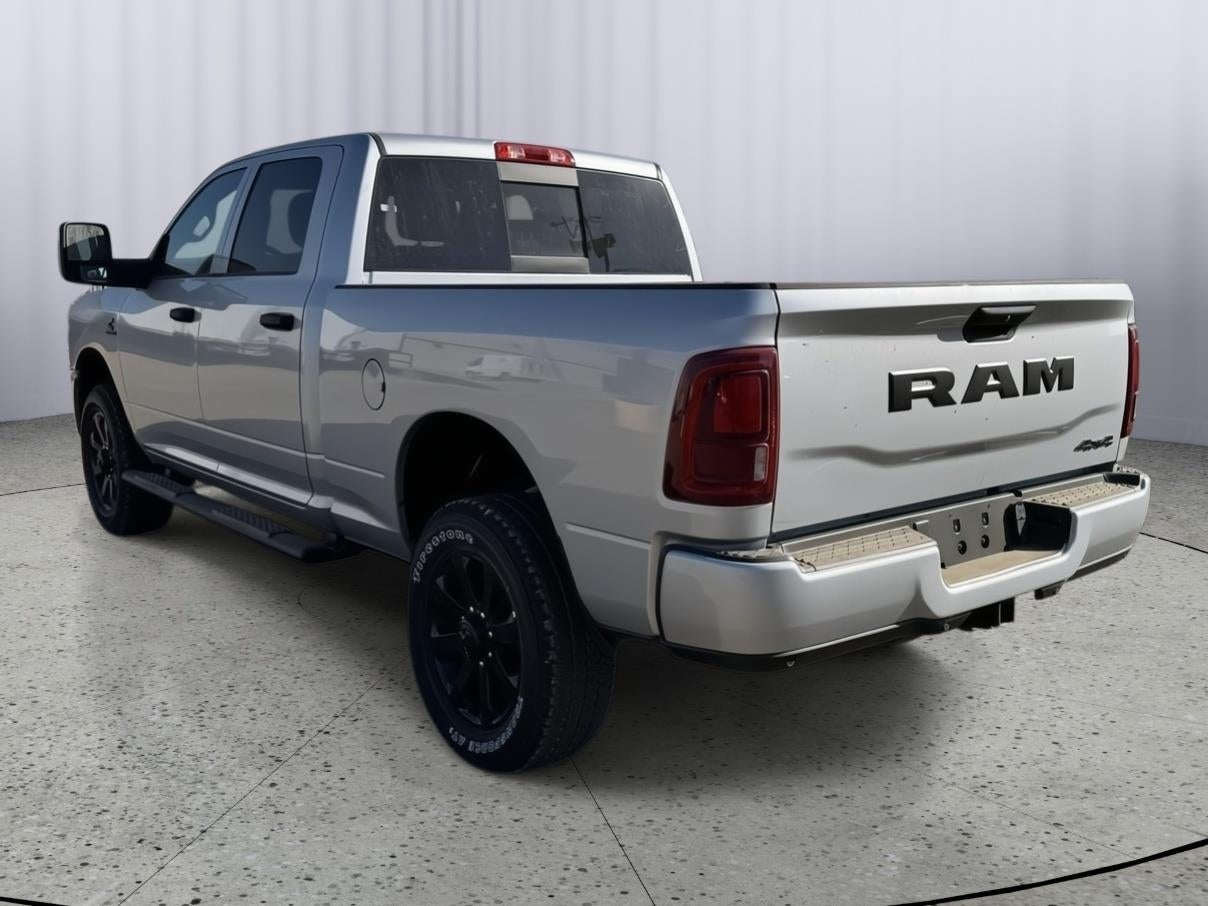 2026 RAM Ram 2500 RAM 2500 BLACK EXPRESS CREW CAB 4X4 6'4' BOX