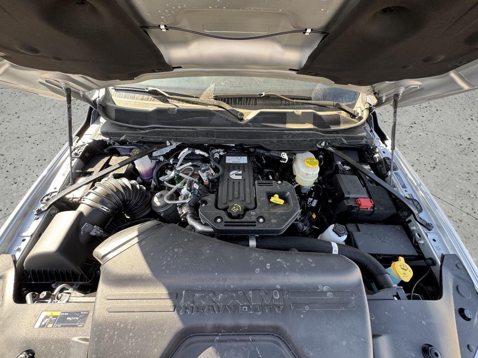 2026 RAM Ram 2500 RAM 2500 BLACK EXPRESS CREW CAB 4X4 6'4' BOX