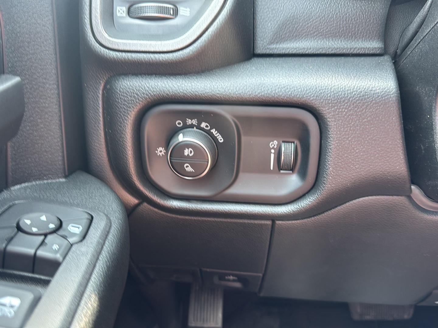 2025 RAM Ram 2500 RAM 2500 TRADESMAN CREW CAB 4X4 6'4' BOX