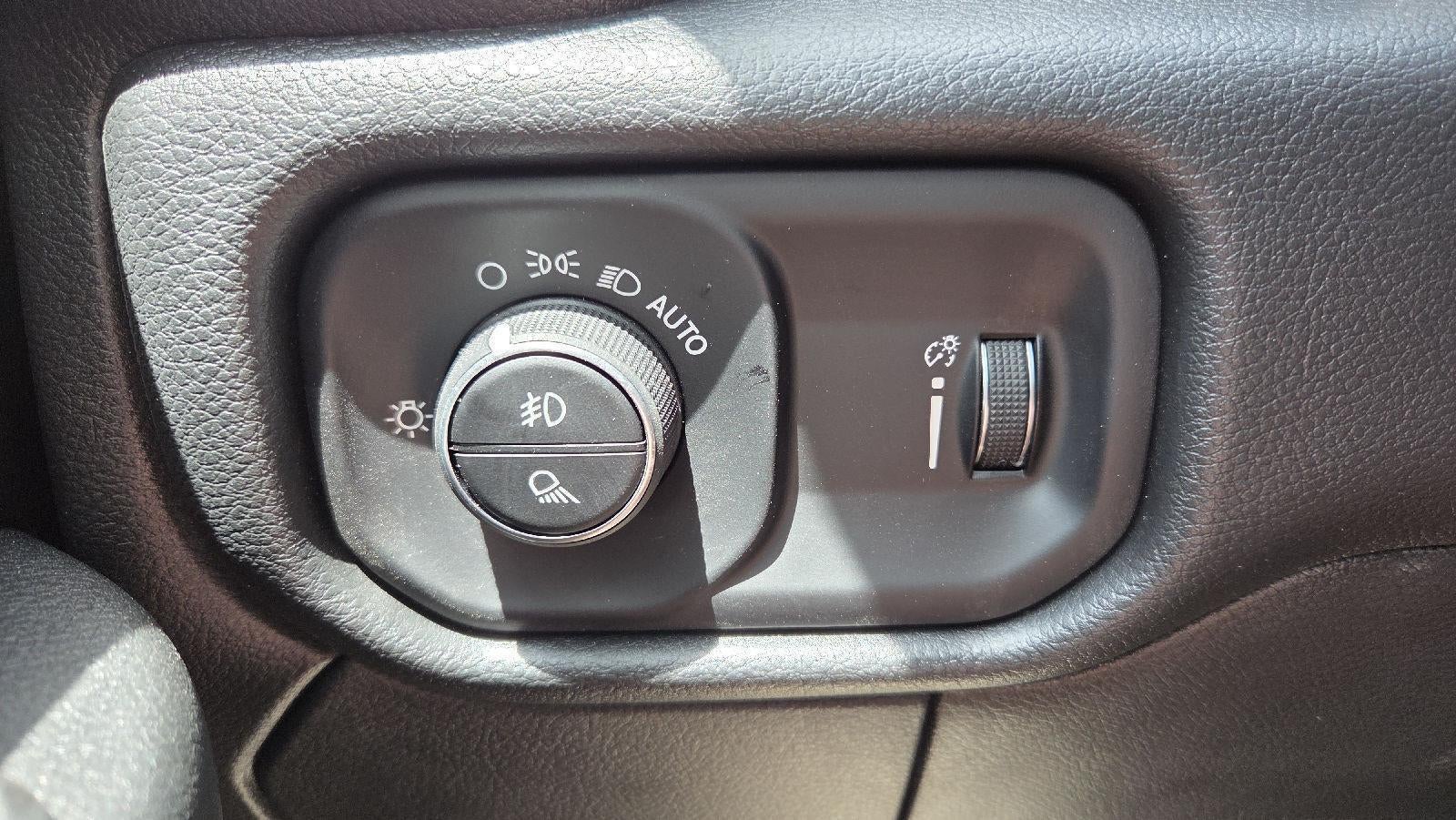 2025 RAM Ram 2500 RAM 2500 TRADESMAN CREW CAB 4X4 6'4' BOX