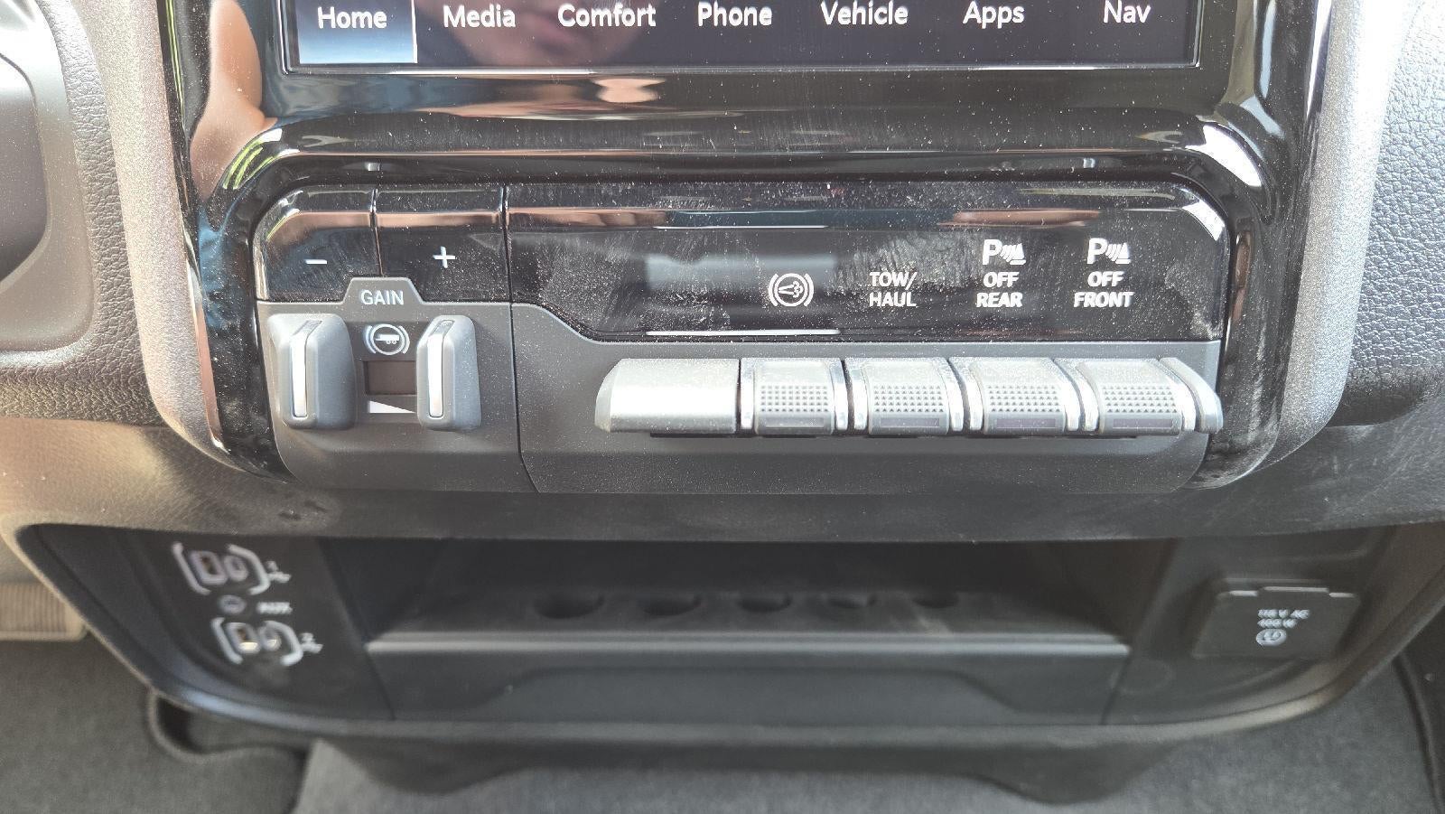 2025 RAM Ram 2500 RAM 2500 TRADESMAN CREW CAB 4X4 6'4' BOX