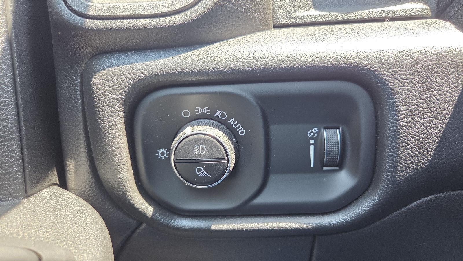 2025 RAM Ram 2500 RAM 2500 TRADESMAN CREW CAB 4X4 6'4' BOX