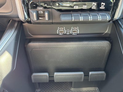 2025 RAM Ram 2500 RAM 2500 BIG HORN CREW CAB 4X4 6'4' BOX