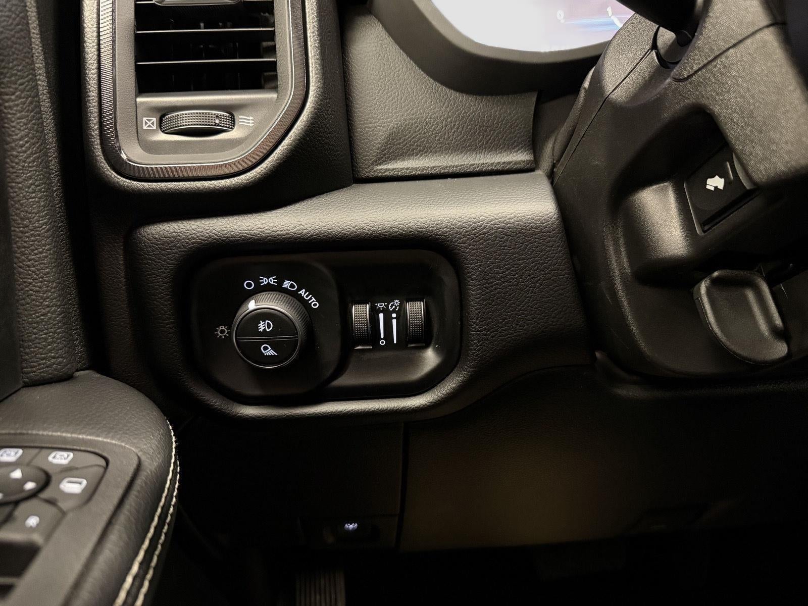 2025 RAM Ram 2500 RAM 2500 REBEL CREW CAB 4X4 6'4' BOX