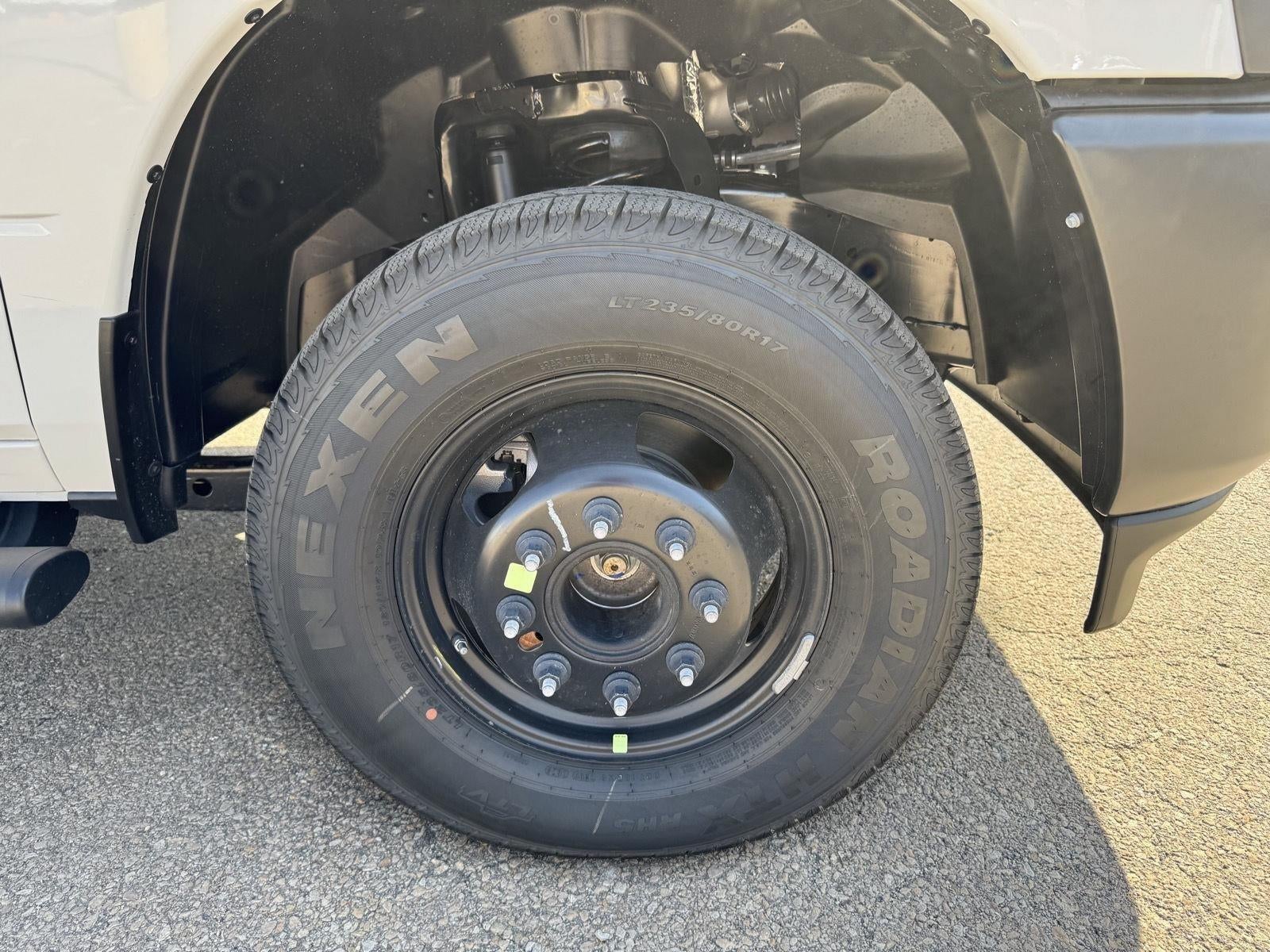 2026 RAM Ram 3500 RAM 3500 TRADESMAN CREW CAB 4X4 8' BOX