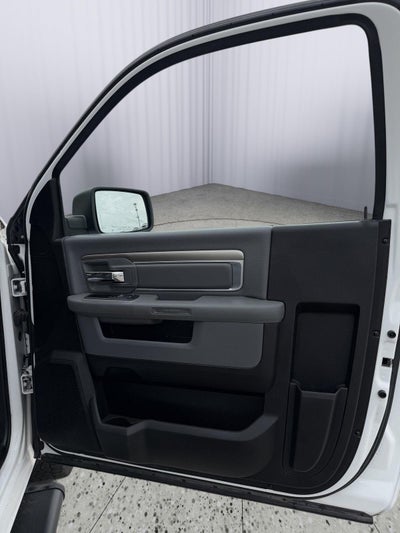 2019 RAM 1500 Classic Tradesman Regular Cab 4x2 8' Box