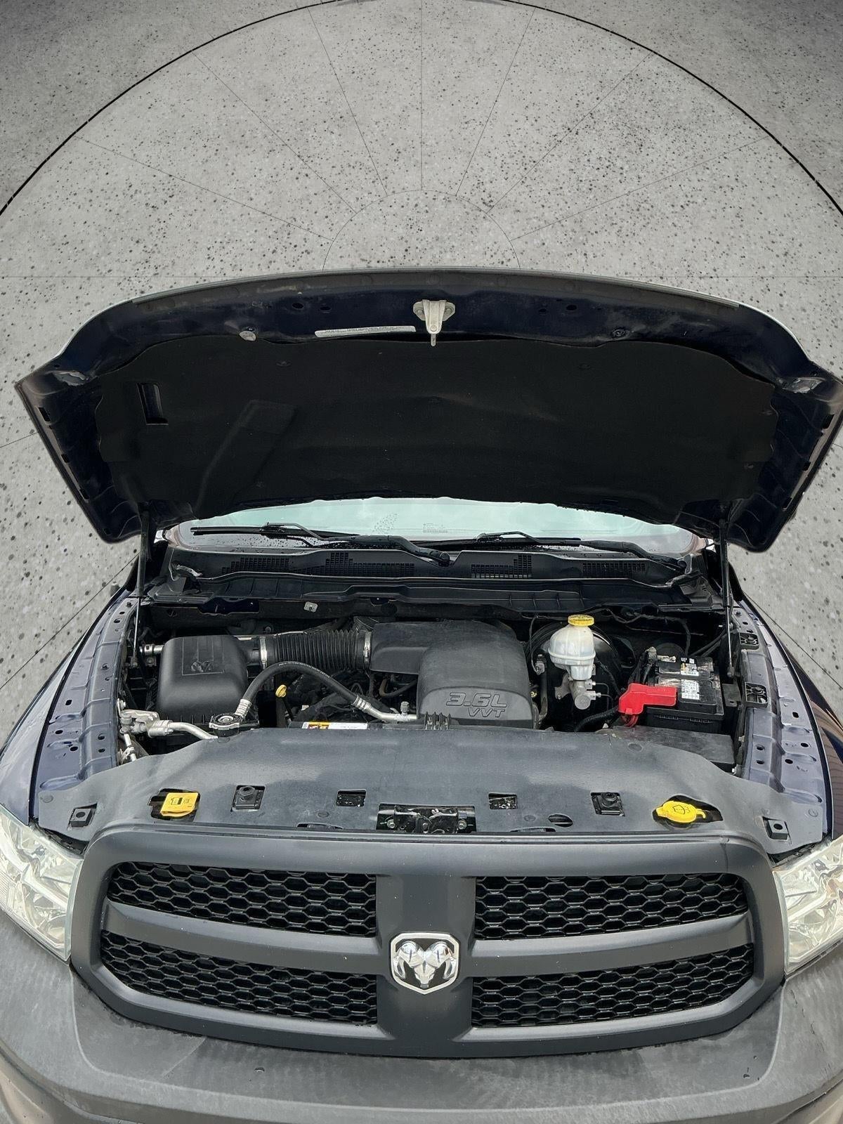 2019 RAM 1500 Classic Tradesman Regular Cab 4x4 8' Box