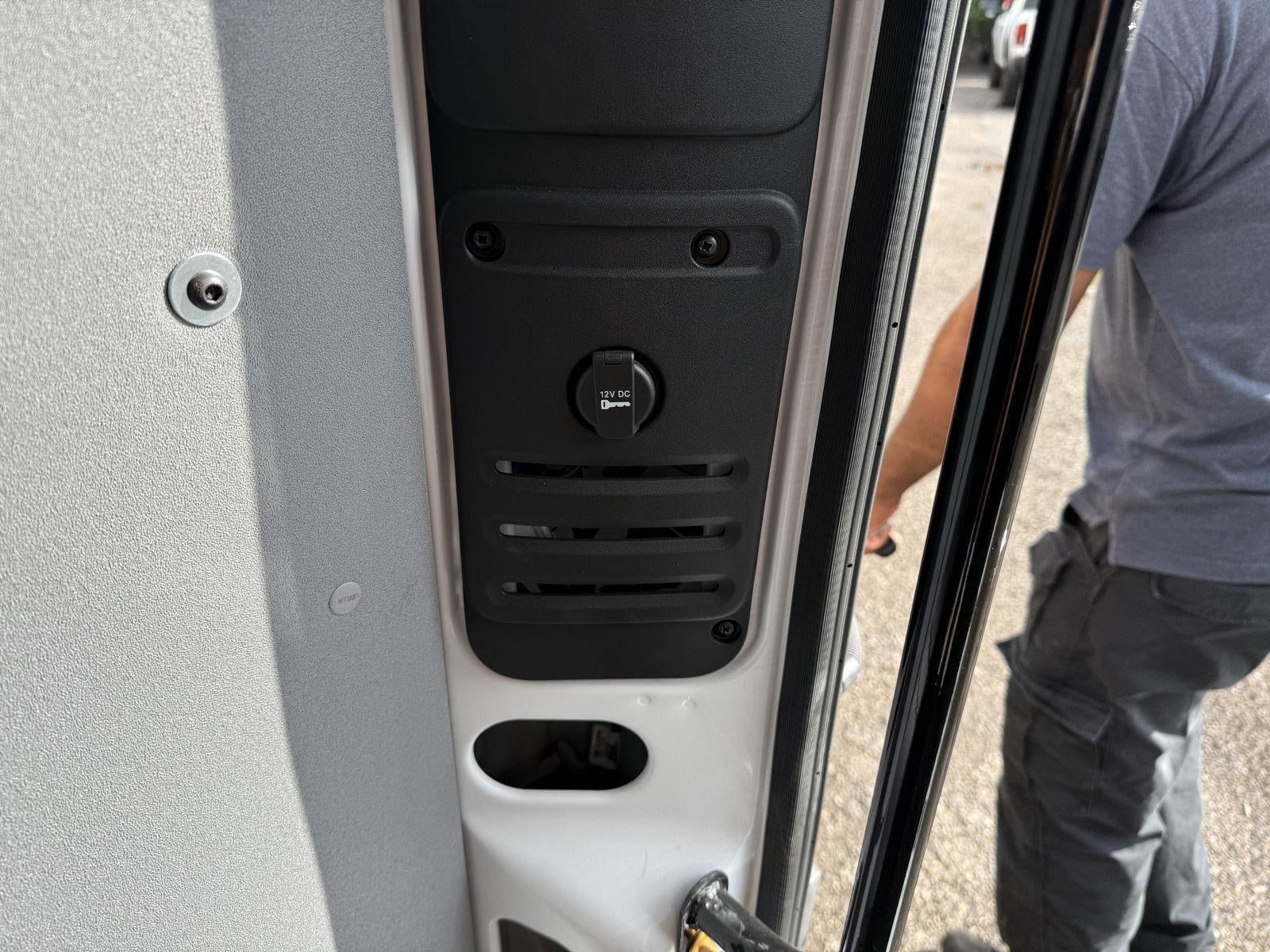 2025 RAM ProMaster 1500 SLT