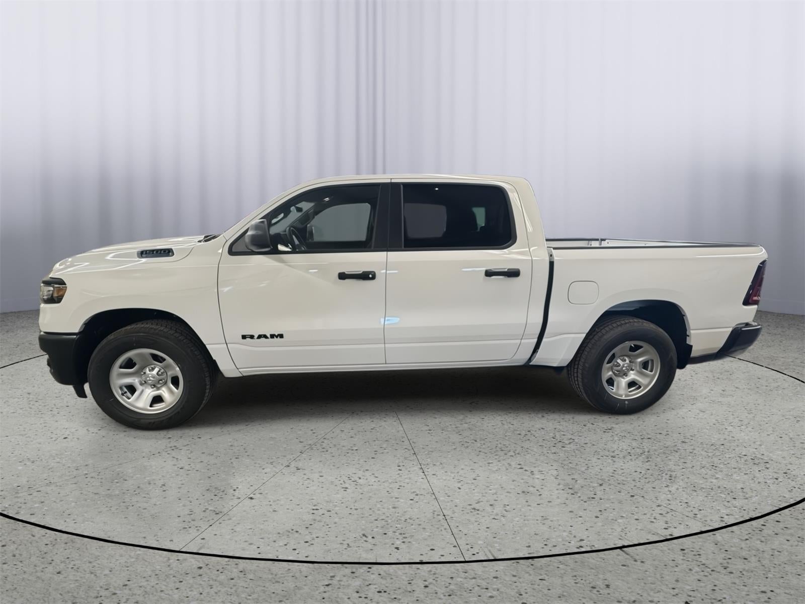 2026 RAM Ram 1500 RAM 1500 TRADESMAN CREW CAB 4X4 5'7' BOX