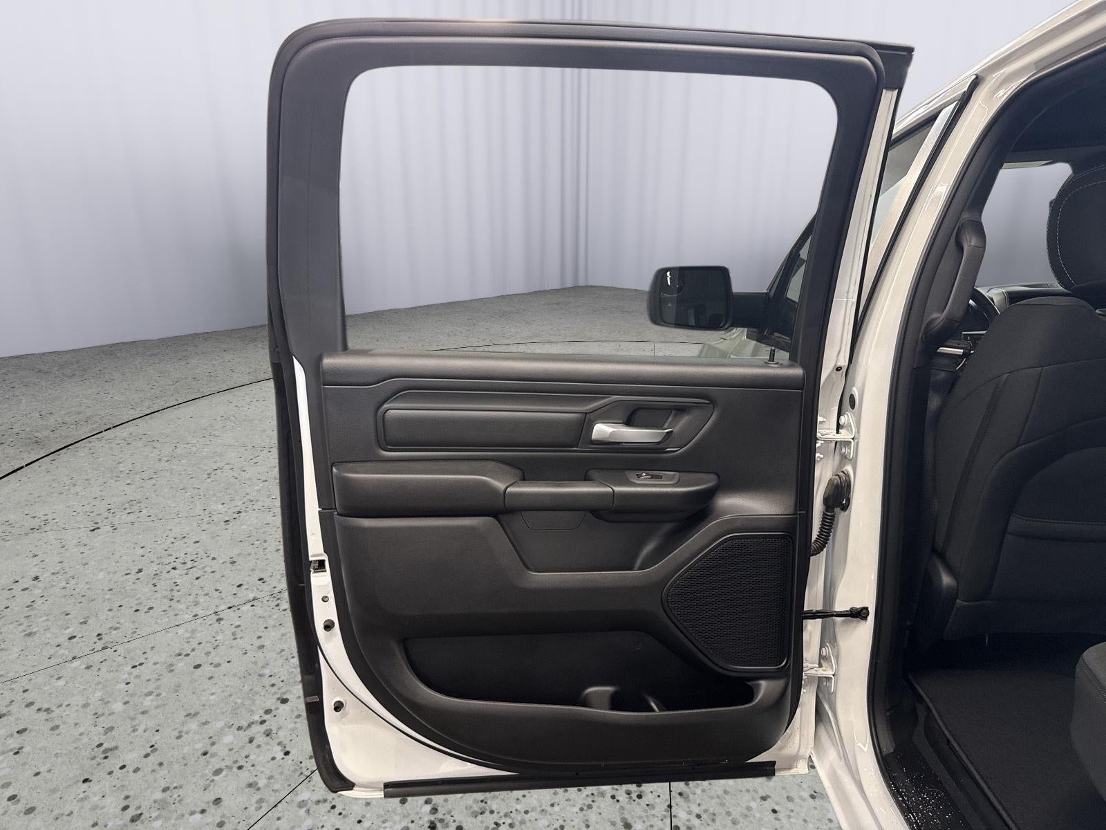 2026 RAM Ram 1500 RAM 1500 TRADESMAN CREW CAB 4X4 5'7' BOX