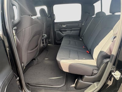 2026 RAM 1500 RAM 1500 EXPRESS CREW CAB 4X4 5'7' BOX