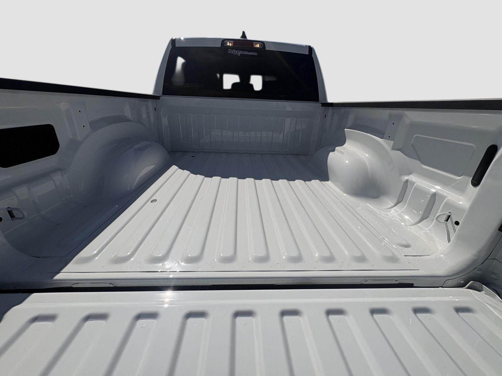 2026 RAM 1500 RAM 1500 EXPRESS CREW CAB 4X4 5'7' BOX