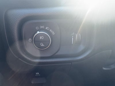2026 RAM 1500 RAM 1500 EXPRESS CREW CAB 4X4 5'7' BOX