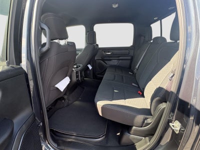 2026 RAM 1500 RAM 1500 EXPRESS CREW CAB 4X4 5'7' BOX
