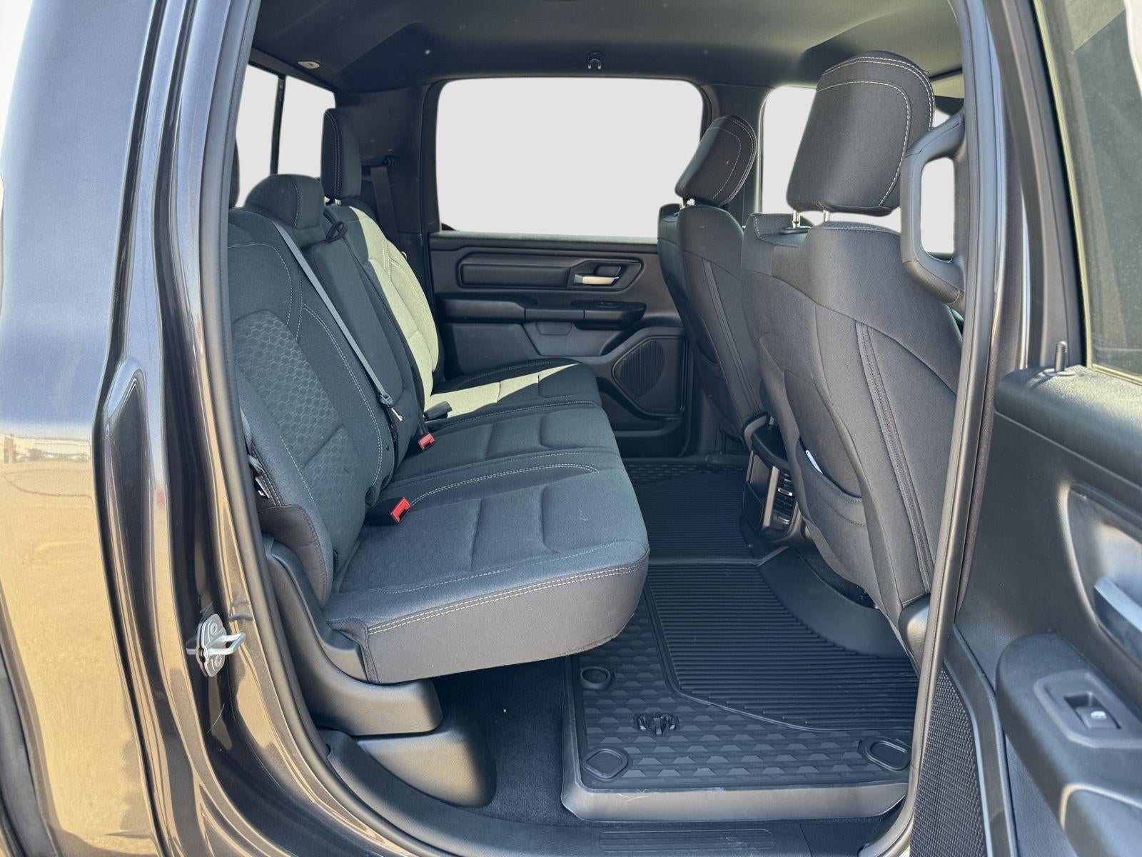 2026 RAM Ram 1500 RAM 1500 TRADESMAN CREW CAB 4X4 5'7' BOX