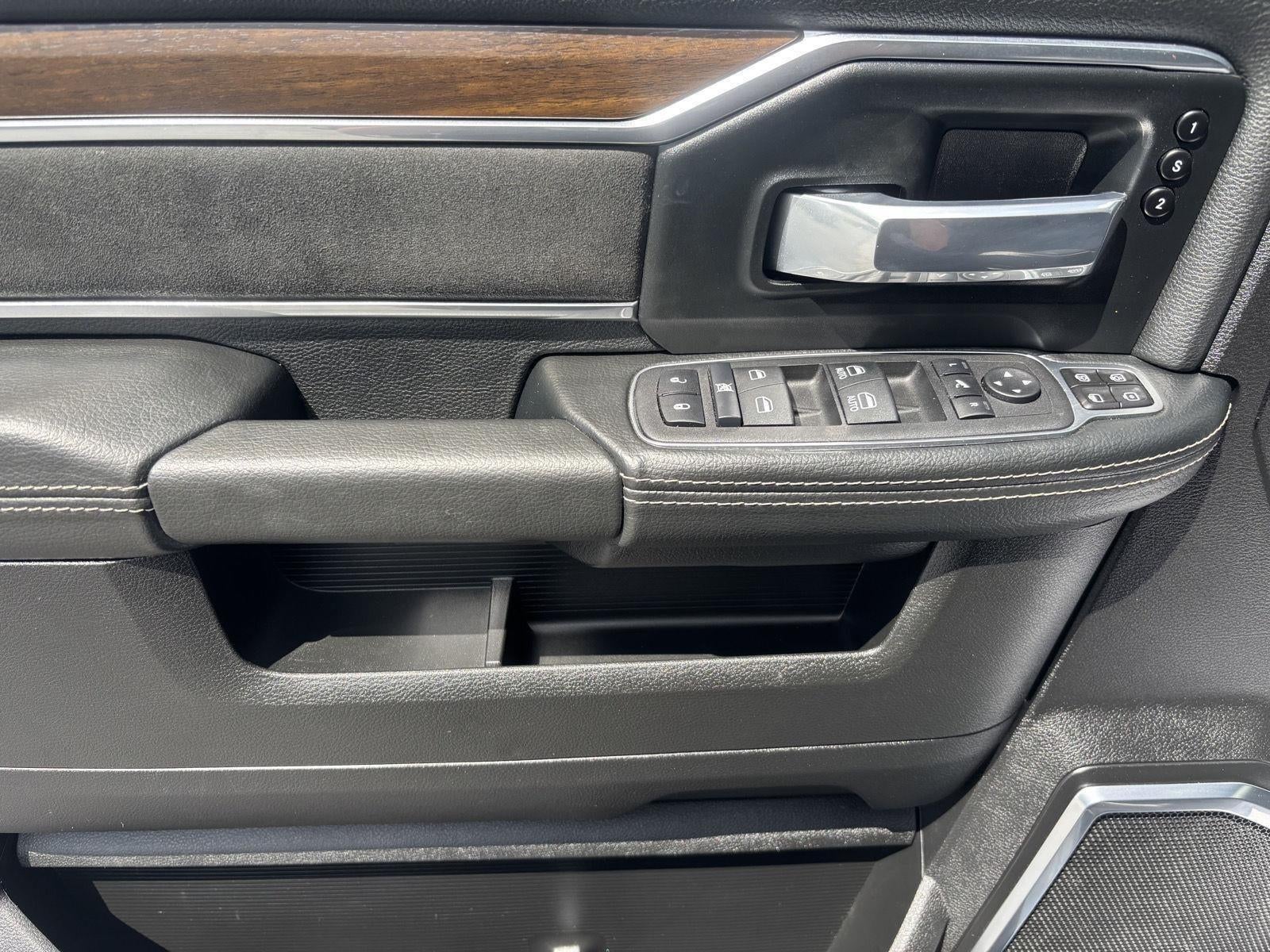 2024 RAM 2500 Laramie Crew Cab 4x4 6'4' Box