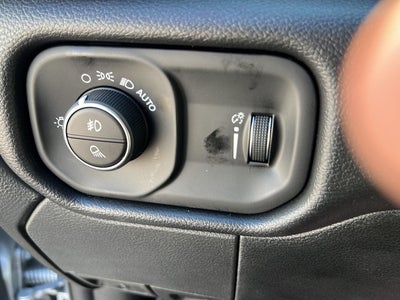 2026 RAM Ram 2500 RAM 2500 BLACK EXPRESS CREW CAB 4X4 8' BOX