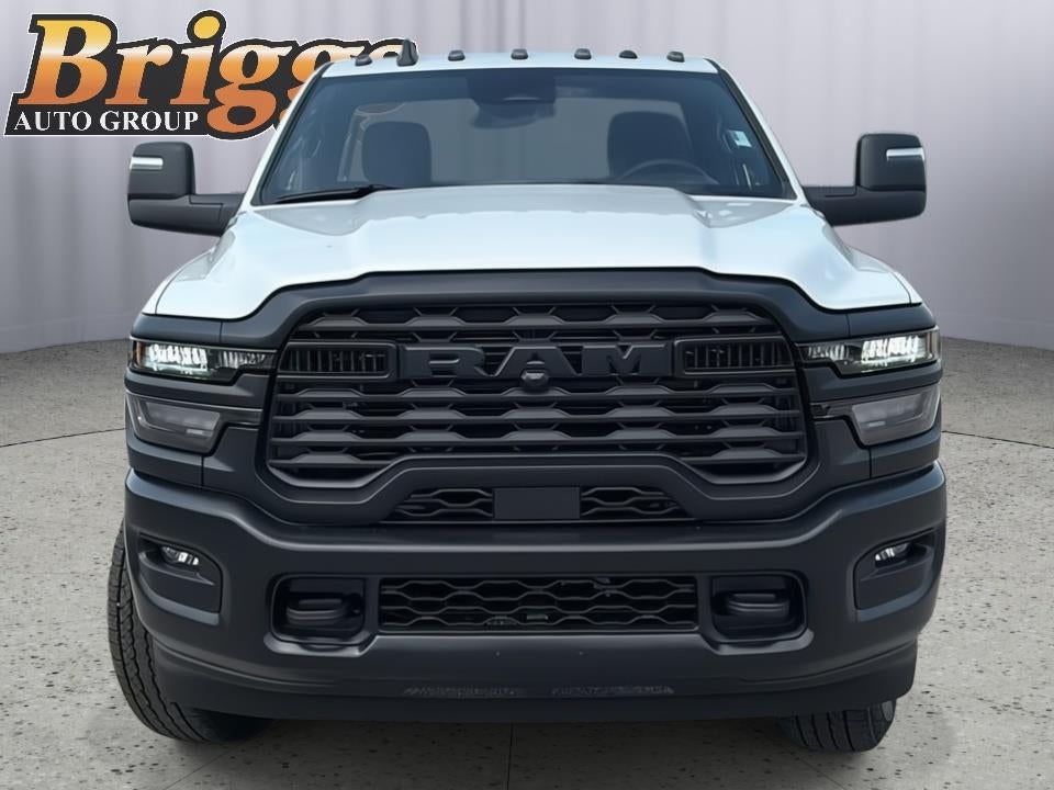 2026 RAM Ram 3500 Chassis Tradesman/Big Horn