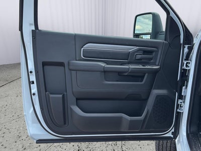 2026 RAM Ram 3500 Chassis Tradesman/Big Horn